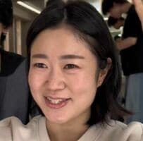 「90年代っぽいフワフワな髪」にしたい　「四角の髪」に悩む女性が劇的イメチェン！