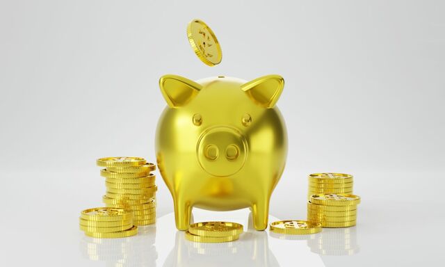 【貯蓄】ふたり以上、約6世帯に1世帯が「貯蓄4000万円以上」年収との相関関係＆50歳未満の「負債超過」のリアル