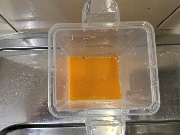 卵が入った容器