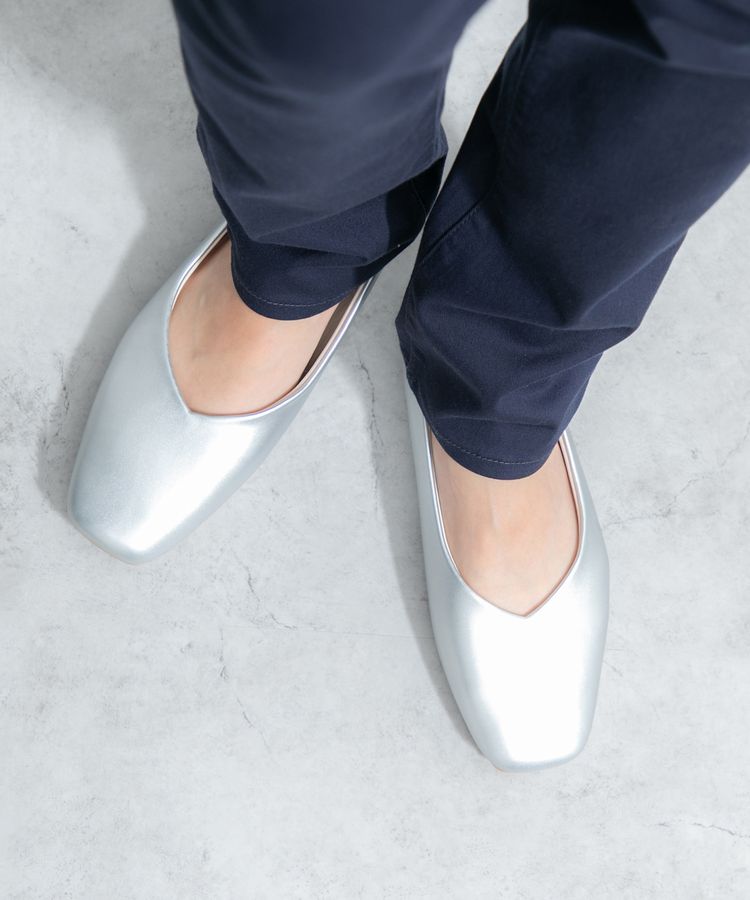 出所：ハニーズ公式通販　やわらかスクエアトゥパンプス 