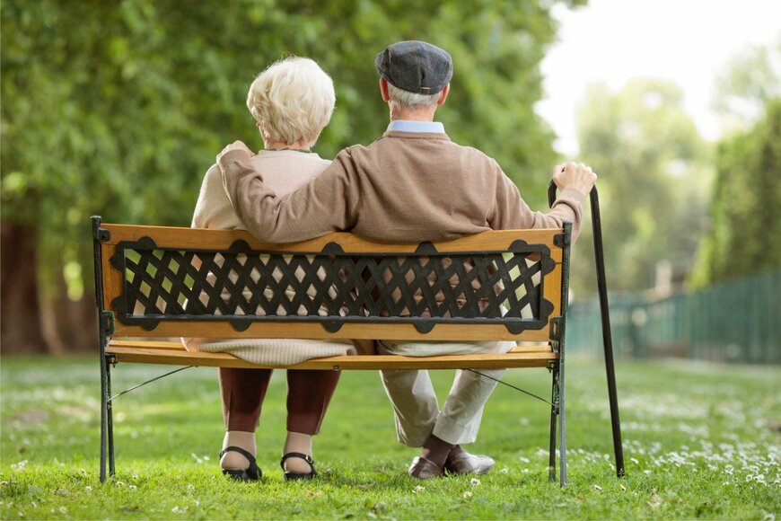 【厚生年金】60歳代と70歳代はいくら違う？今後の年金の行方