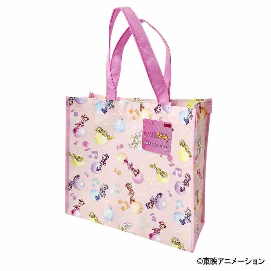 出所：ワッツ公式　おジャ魔女どれみドッカ〜ン!　不織布コーティングバッグ　ピンク