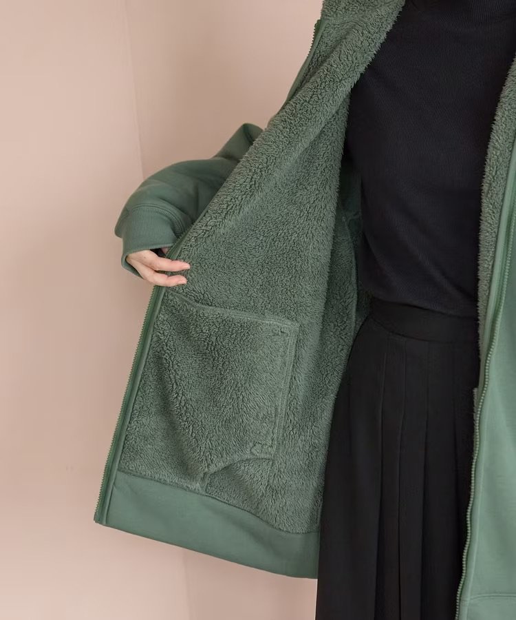 出所：ハニーズ公式通販　裏ボアロングパーカー