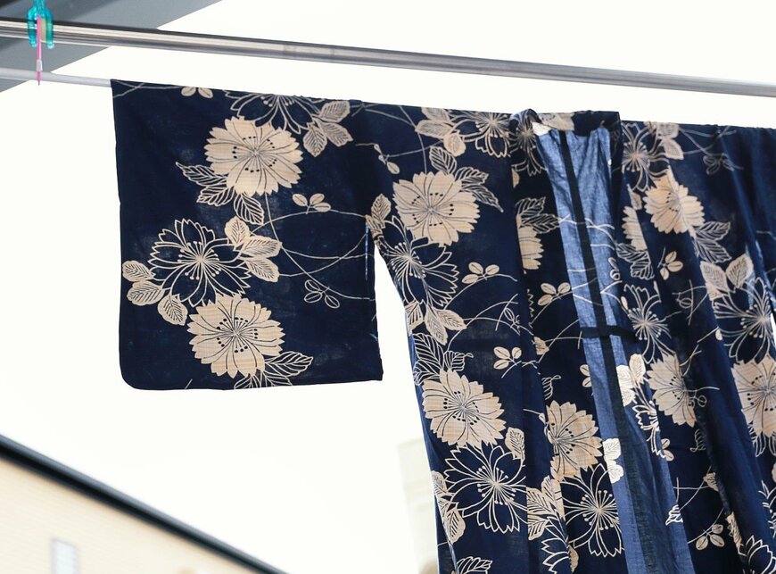 浴衣は日陰で竿干し