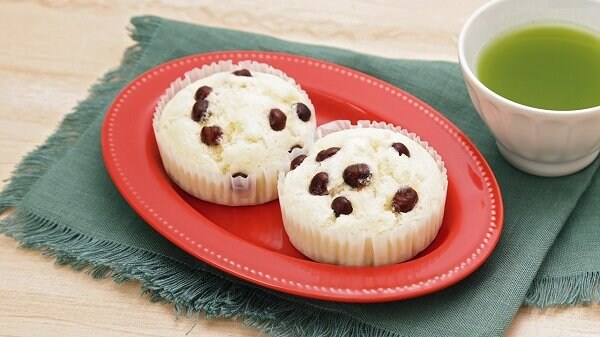 出所：ローソンストア100「【新商品情報】特大コロッケが目を引く「でかっ！高岡大仏コロッケ弁当」や初午の日にちなんだ「五目いなりおにぎり」などを続々と発売！」