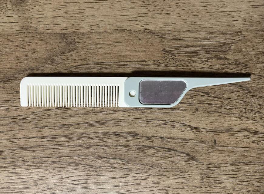 セリア、コンパクトコーム（ミラー付）画像