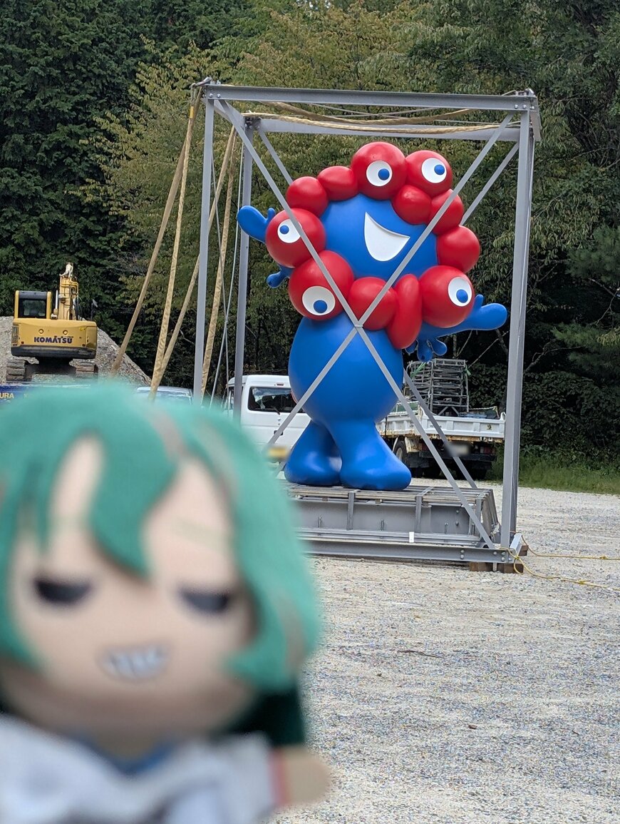 ミャクミャクに遭遇した巻ちゃん