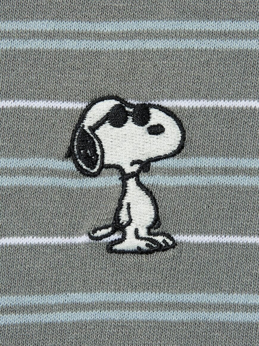 サングラスをかけたJOE COOLの刺繍の細部