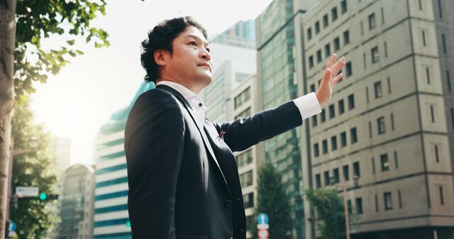 50歳代男性の平均年収【700万円超】も、世帯の貯蓄額は二極化という現実