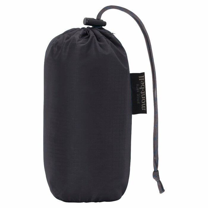 タッフバッグ付きで、収納もできるので使わない時は簡単にしまえます