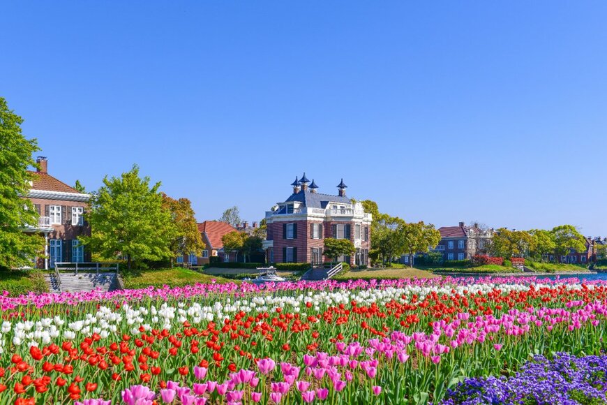 10NOVEMBER/shutterstock.com