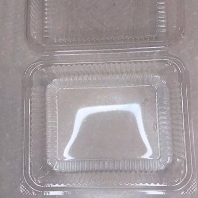 6色で彩る【そぼろ弁当】おしゃれで素敵！コントラストが美しい〈フードパック弁当〉が話題