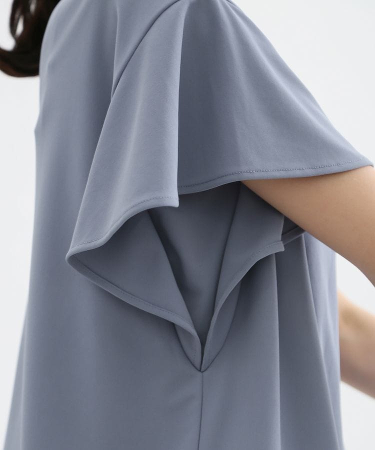 出所：ハニーズ公式通販 メタルパーツ付トップス