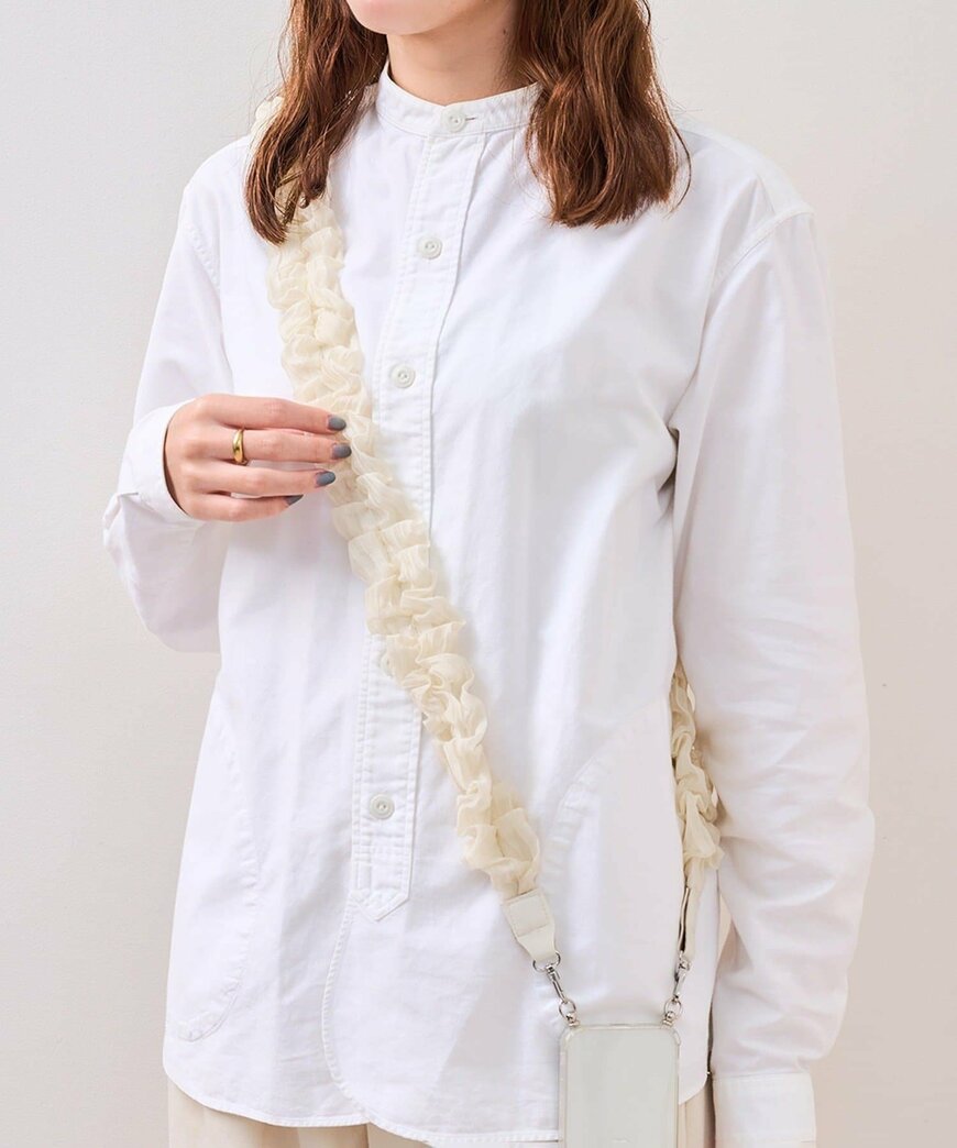 出所：3COINS公式　シアージャガードスマホショルダー