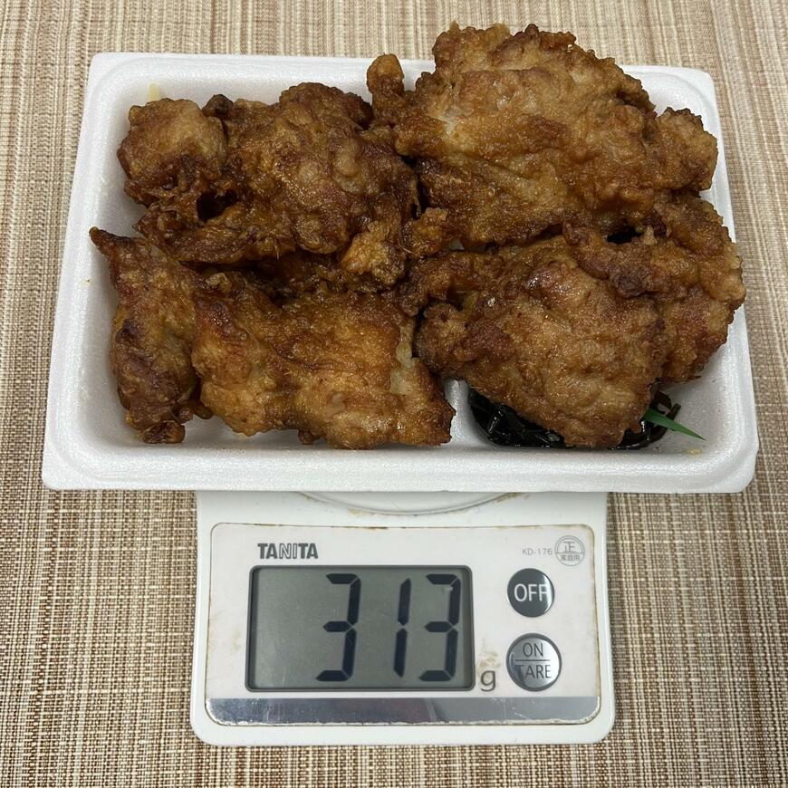 デカ盛りのからあげ