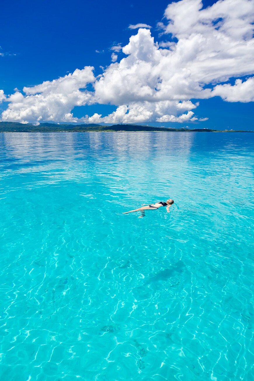 沖縄県の離島の海