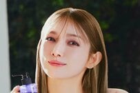 40歳 後藤真希、TWICEモモとの“夢の2ショット”に「どちらもスタイル抜群」「最高の二人」