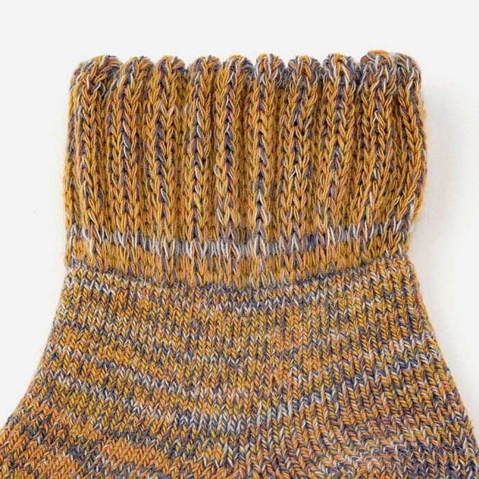 締め付けのないリラックス感は、ルームソックスにぴったり