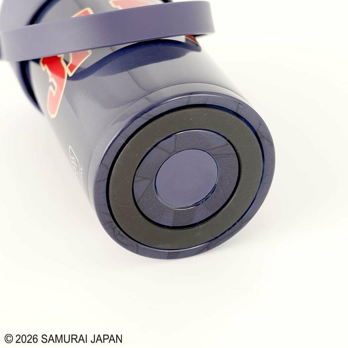 スタジアムの座席横やアウトドアのテーブルに置いた際も滑りにくいです