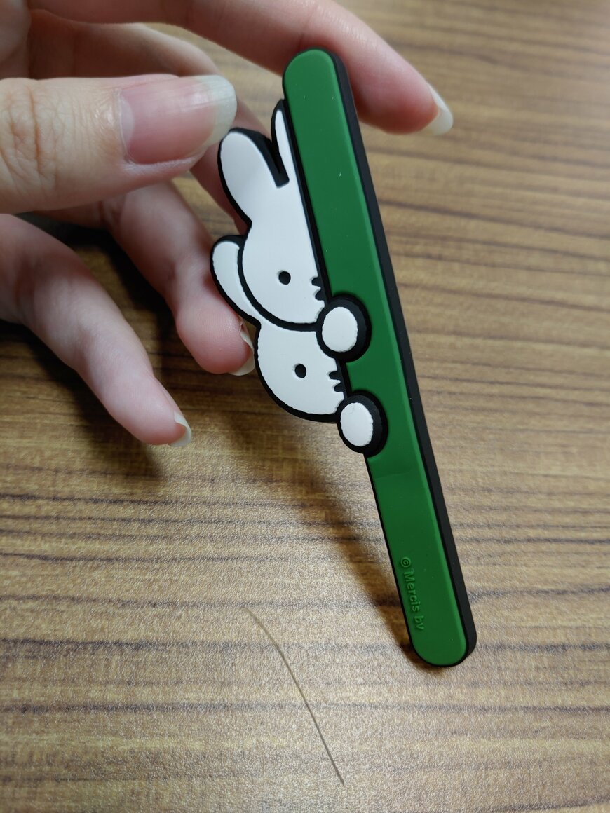 出所：筆者撮影（セリア、ミッフィーのマグネットフック）