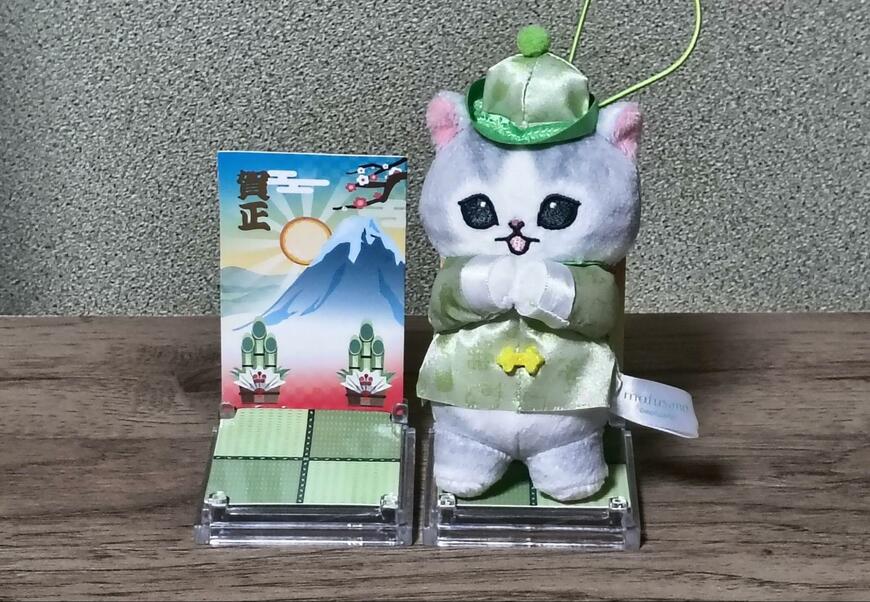 筆者撮影（セリア、NY背景付きディスプレイボックス正月S YX）