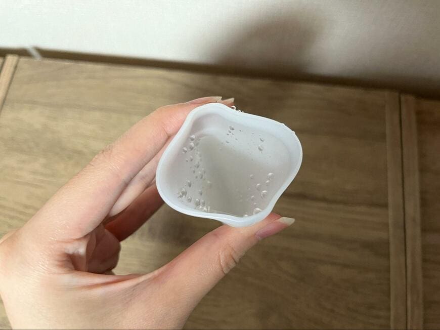 筆者撮影（セリア、携帯便利 薄型シリコーンコップ ケース付）