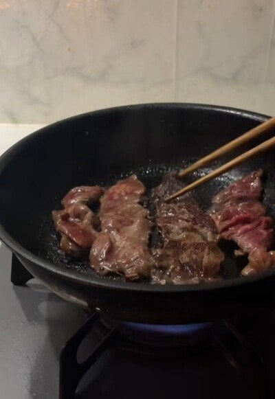 「いつか巣立っていく子へ　大切な想いを伝えるお弁当」この日も弁当を作る