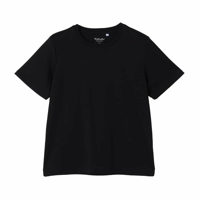どんな装いにもスッと馴染む万能な一着です