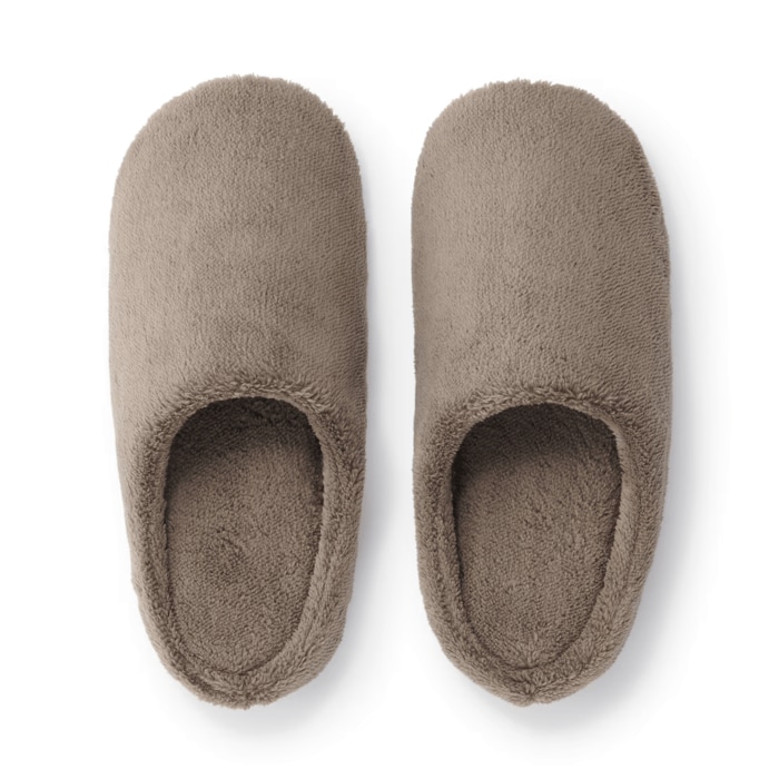 もこもこ感のあるルームスリッパ