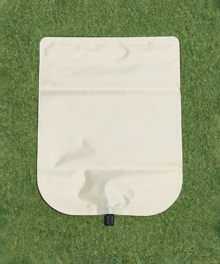 サイズは約縦42cm、横30cmと十分な大きさ