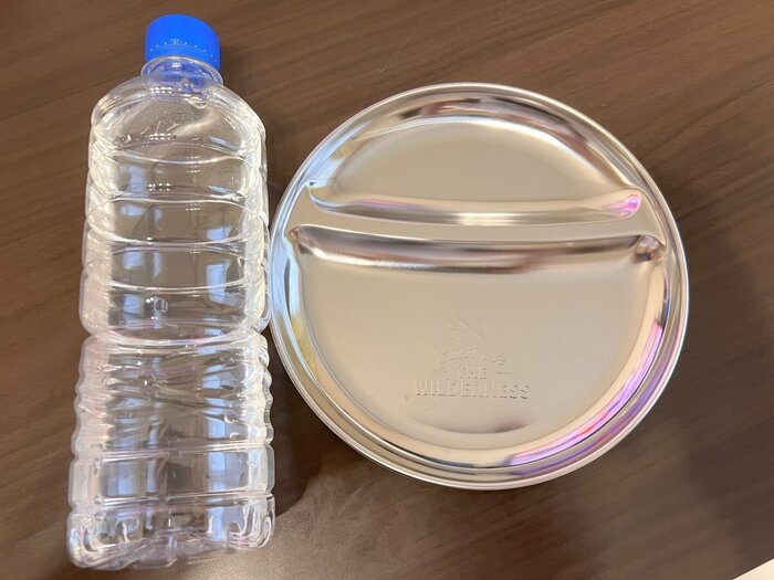 500mlのペットボトルより少し小さめ