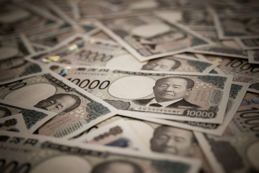 新たに給付金の対象となる方には9月頃に「請求書」が届きます【2カ月に1度もらえる】年金生活者支援給付金とは？