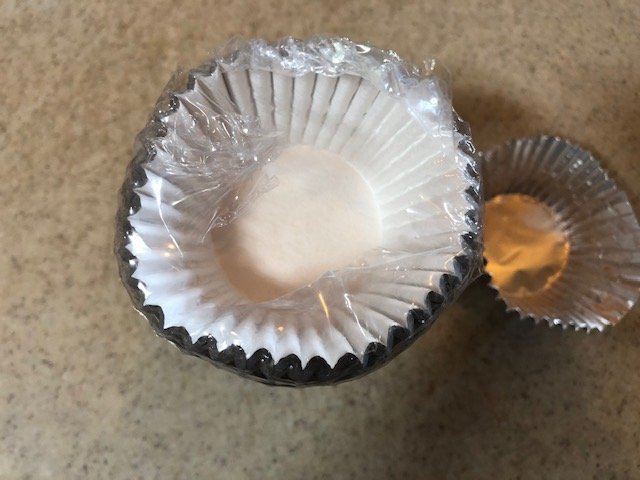 業務スーパー『業務用アルミカップ　8号深口500枚』中身（筆者撮影）