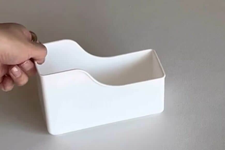 【無印良品×ダイソー】ファイルボックスにダイソー商品を組み合わせてピッタリ収納が完成　「整理しやすそう」と話題