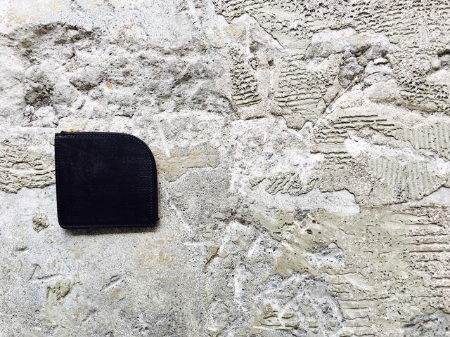 LONESOME. – L ZIP S/WALLET ¥28,080（税込）