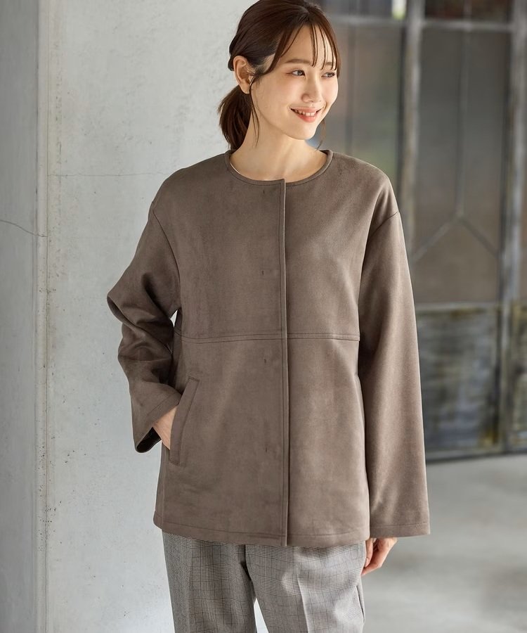 出所：ハニーズ公式　スエードゆるブルゾン