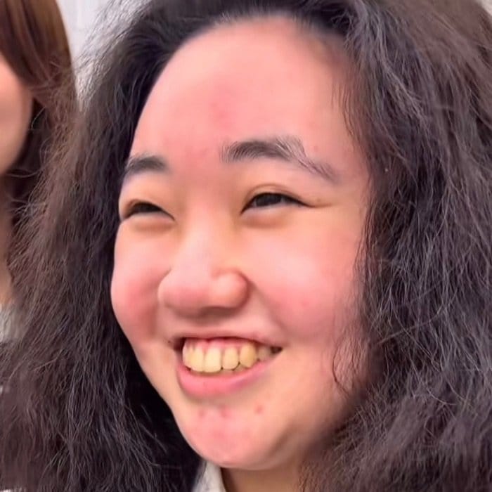 「天然パーマをどうにかしてください」くせ毛に悩むロングヘア女性…“似合わせカットとメイク”で可憐に変身！「アイドルみたい」「女の子はやっぱ変われる」と絶賛の声