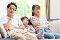 【児童手当】高校生まで支給も「扶養控除」が廃止になると年収900万円以上は赤字になる？