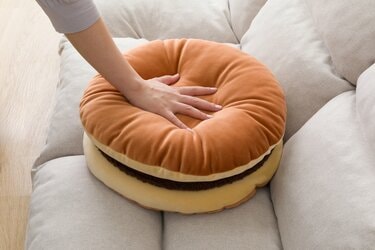 どらやき好き必見！？ニトリ新作「どらやきクッション」で極上の