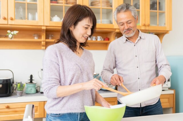 60歳代「貯蓄1000万円未満」は何パーセント？「老後破産」しないための4つの方法とは