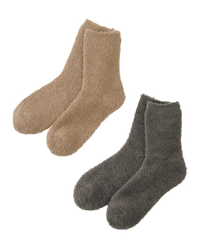 伸縮性があるもっちりとした素材で足元をやさしく包みます