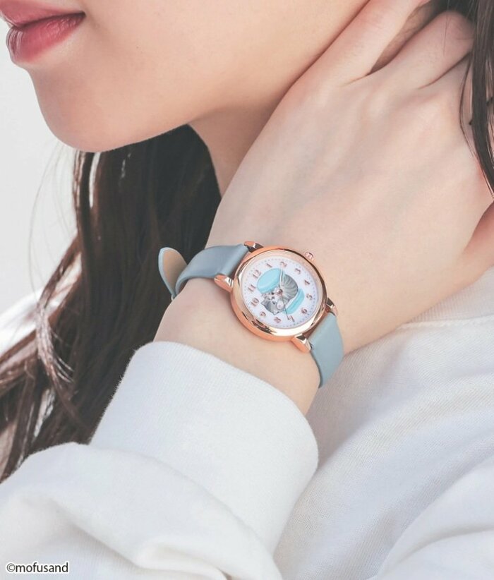 淡い色合いでコーデに合わせやすい