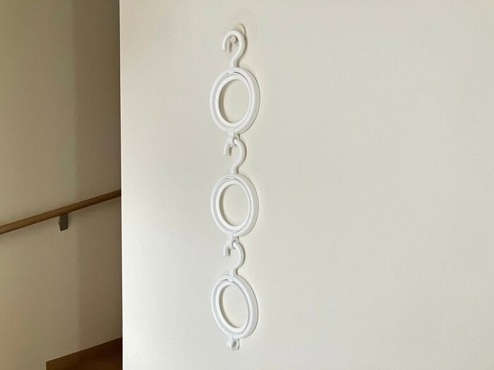 薄型なので、閉じておけば、見た目もスッキリ