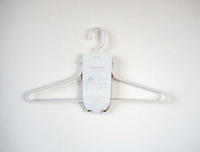 「フードが乾きやすいハンガー」330円（税込）