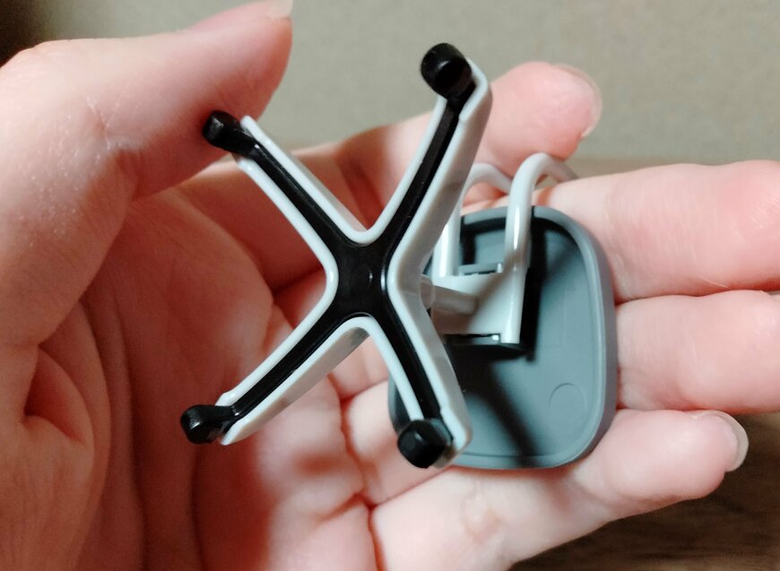 筆者撮影（セリア、ミニチュア 事務イス）