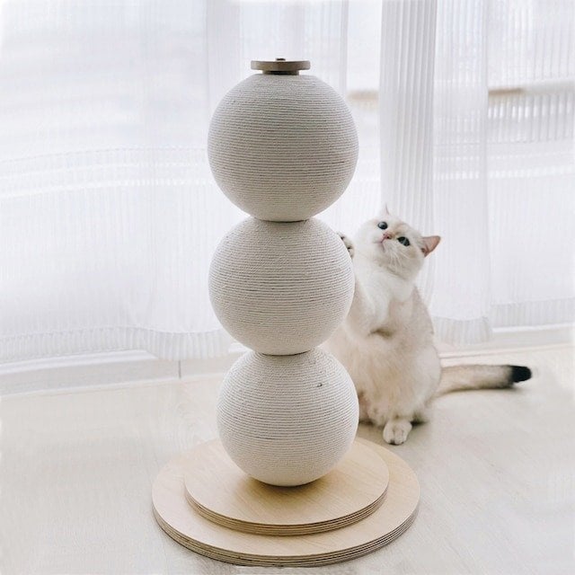 出所：ニトリ公式　ネコちゃんのネイルケア！お団子爪とぎタイプ！