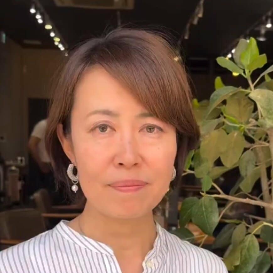 「若見えショート」を希望の女性がイメチェン成功！「丸みショート」で柔らかい雰囲気に