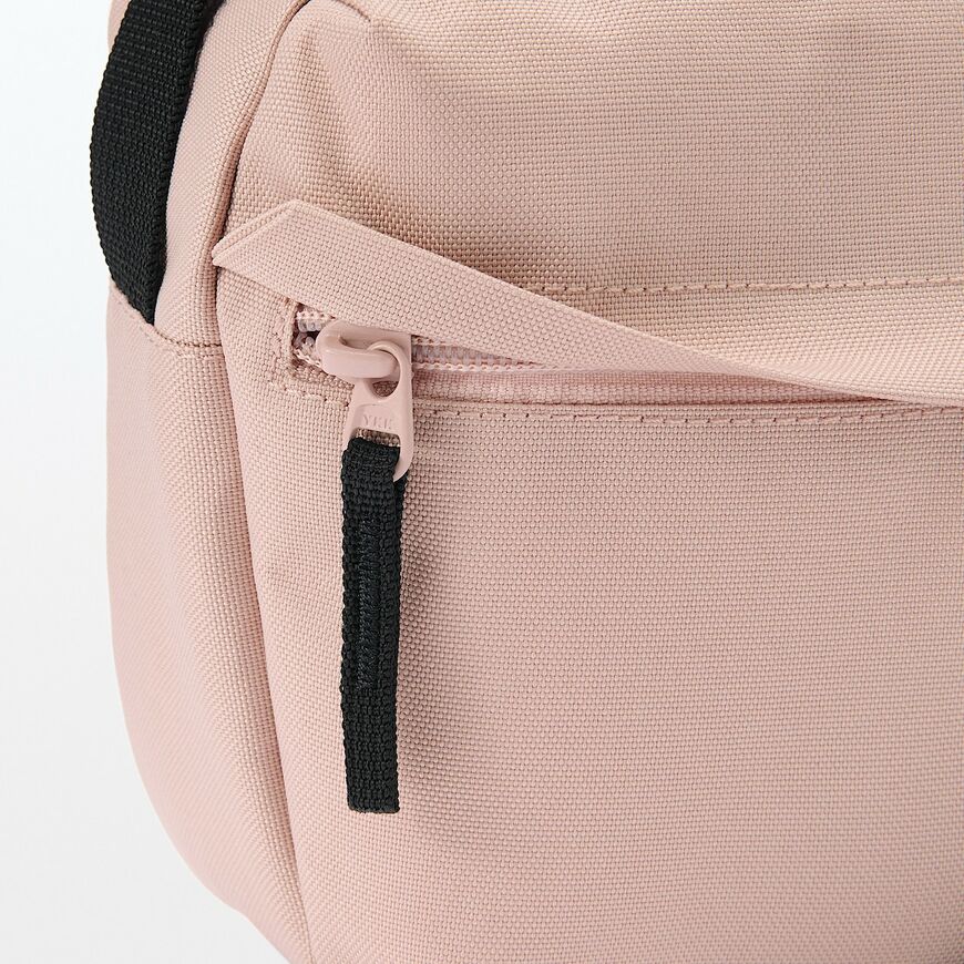 出所：無印良品ネットストア ウエストポーチにもなる　撥水　ショルダーバッグ