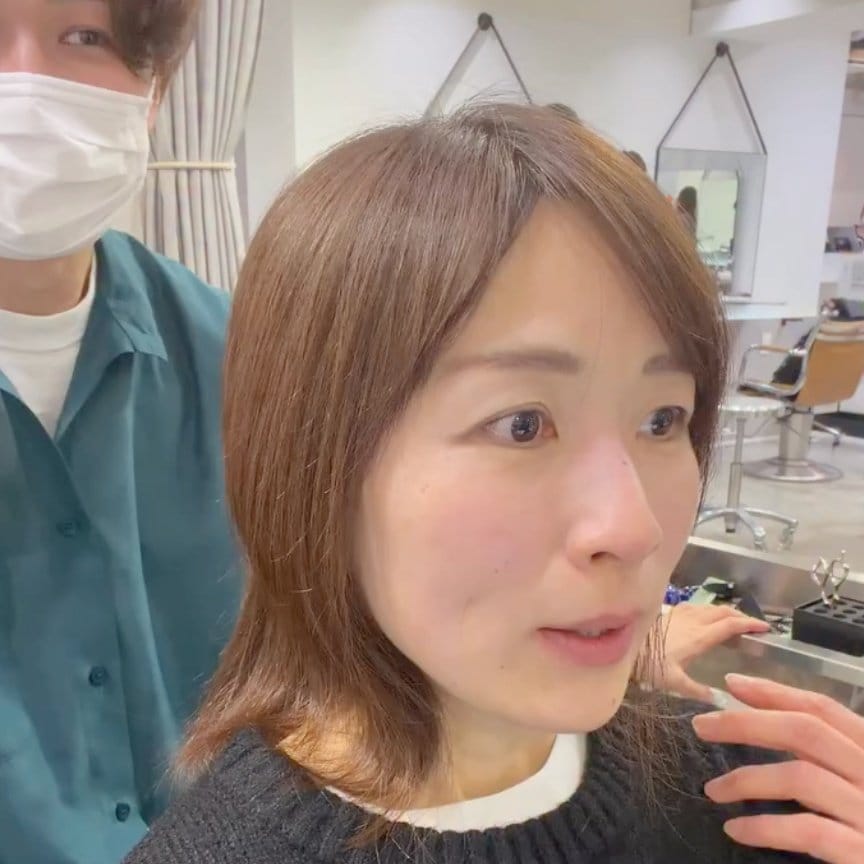 「似合うように」楽なスタイリングを望む女性が劇的イメチェン！「可愛い」「驚いて声が出た」の声