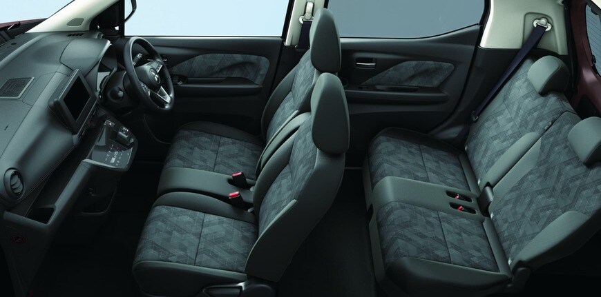 出所：三菱自動車WEBサイト　三菱 eKクロス EV